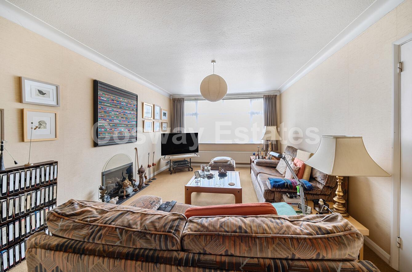 The Reddings, NW7, London